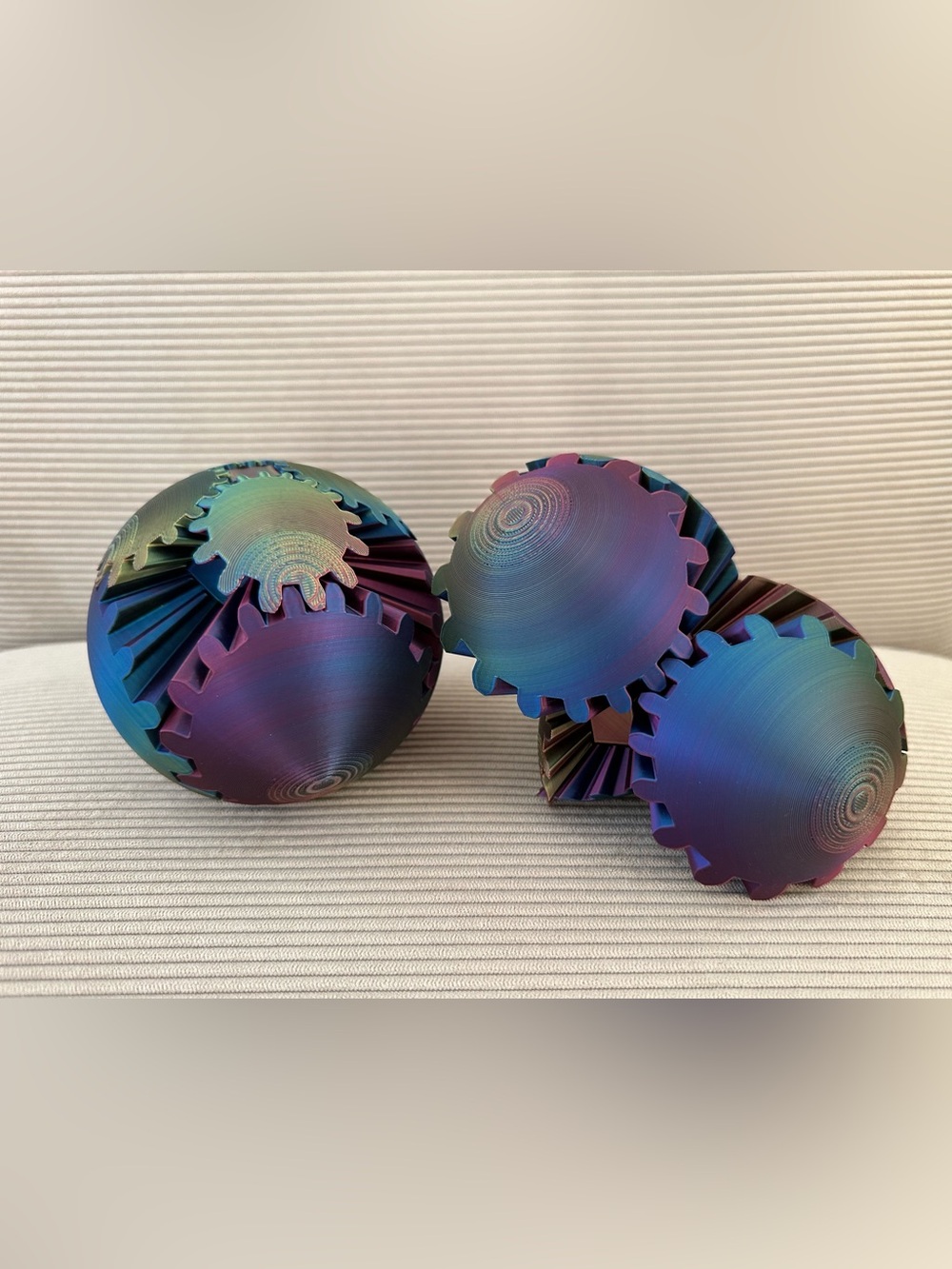 3D Printed Gear Ball Fidget Toy: Stress Relief Spinning Toy (set of 2) - Picture 3 of 5